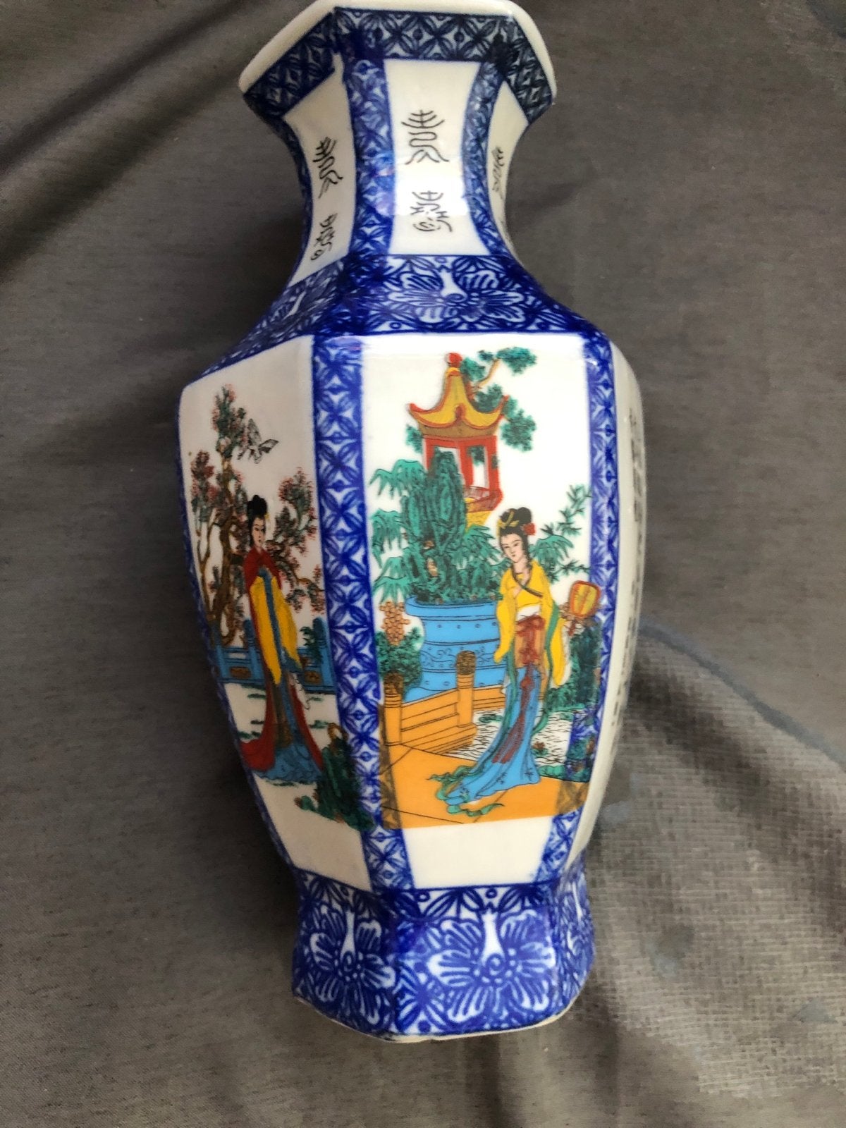Antieke Chinese Vaas Blauw-Wit met Scènes en Tekens, Antiek en Kunst, Ophalen