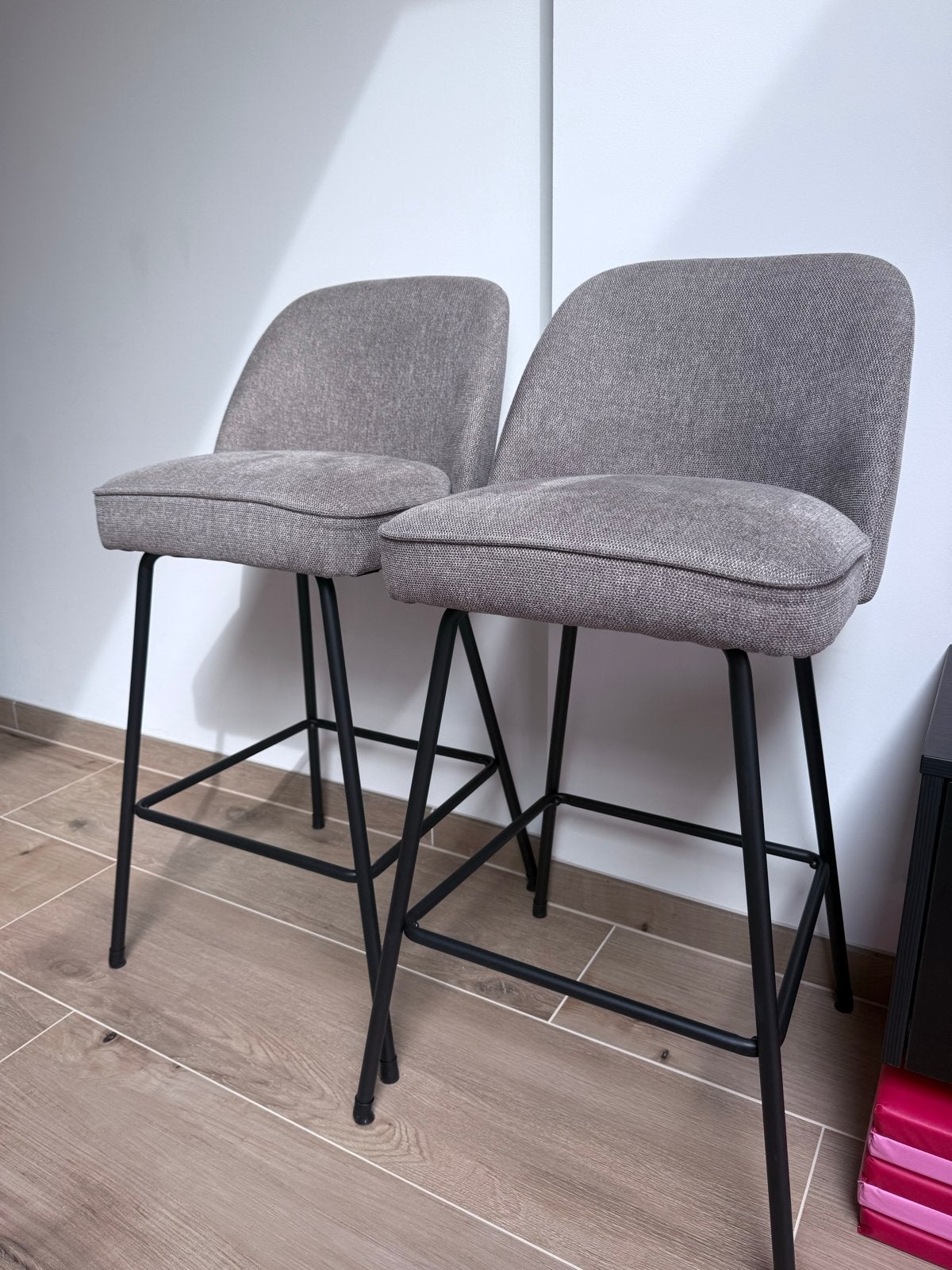 Set van 2 grijze barkrukken - Zo goed als nieuw, Ophalen, Zo goed als nieuw, 90 cm of meer, Metaal