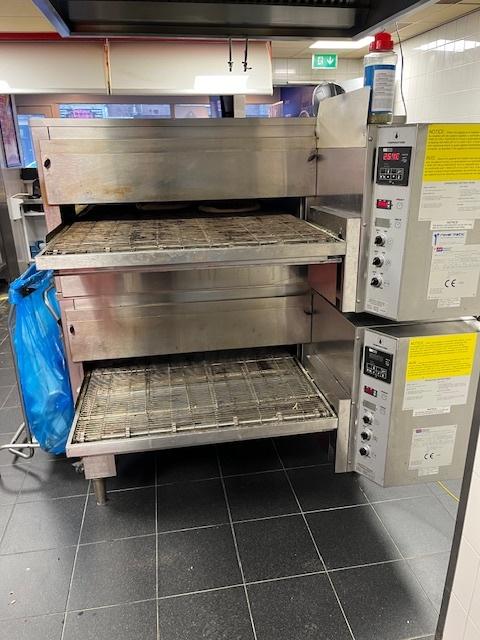 SPOED!!! Middelbly Marshall Amerikaanse Dubbele Pizza oven, Overige merken, 60 cm of meer, Ophalen of Verzenden, Zo goed als nieuw