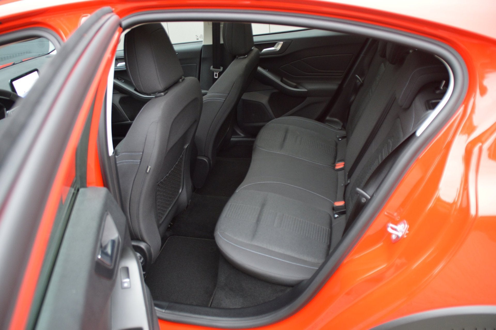 Ford FOCUS 1.5 EcoBoost Vignale, Stof, Gebruikt, Bedrijf, 3 cilinders