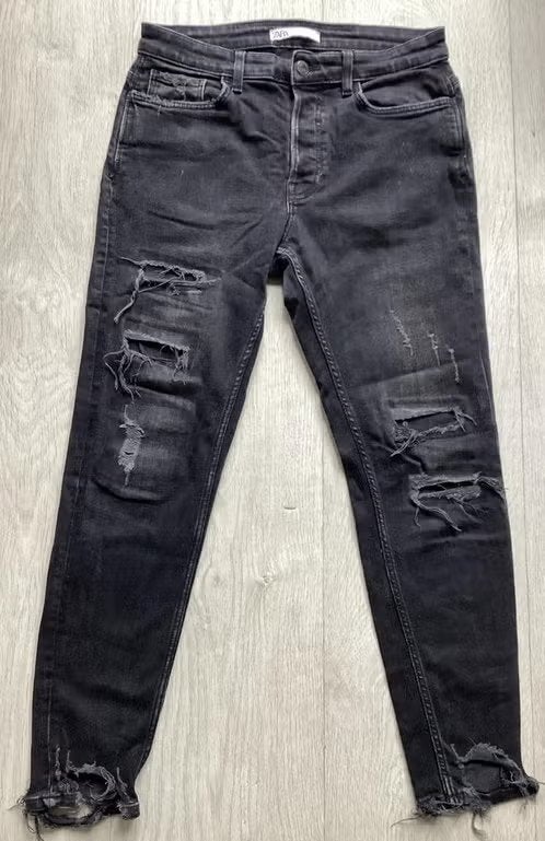 Zwarte Zara spijkerbroek Jeans maat 42, Ophalen of Verzenden, Zo goed als nieuw, W33 - W36 (confectie 42/44), Zara