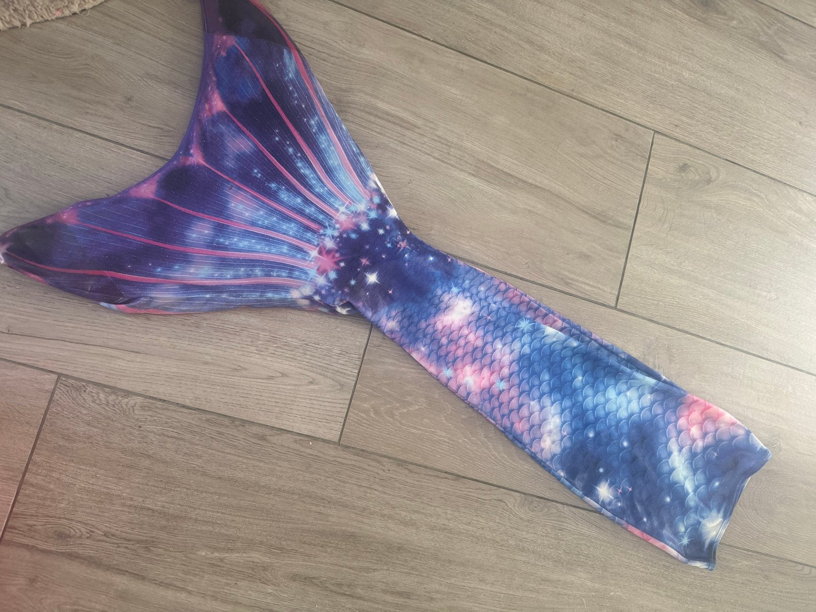 Zeemeerminnenstaart met flippers - Maat 122/128, Kinderen en Baby's, Ophalen, Gebruikt, Meisje