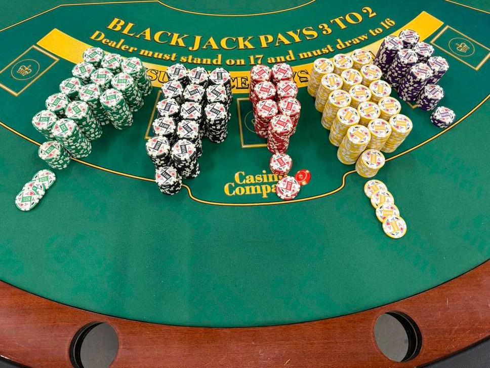 Casino / Poker chips (1139 stuks), Hobby en Vrije tijd, Ophalen, Zo goed als nieuw