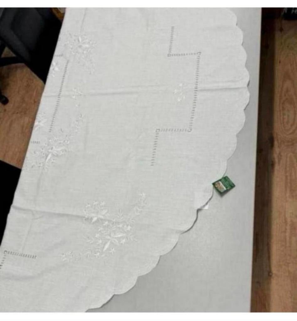 XL Tafelkleed + 8 servetten Kant Ovaal Floweral geborduurd, Binnen, Nieuw, Ophalen of Verzenden, H