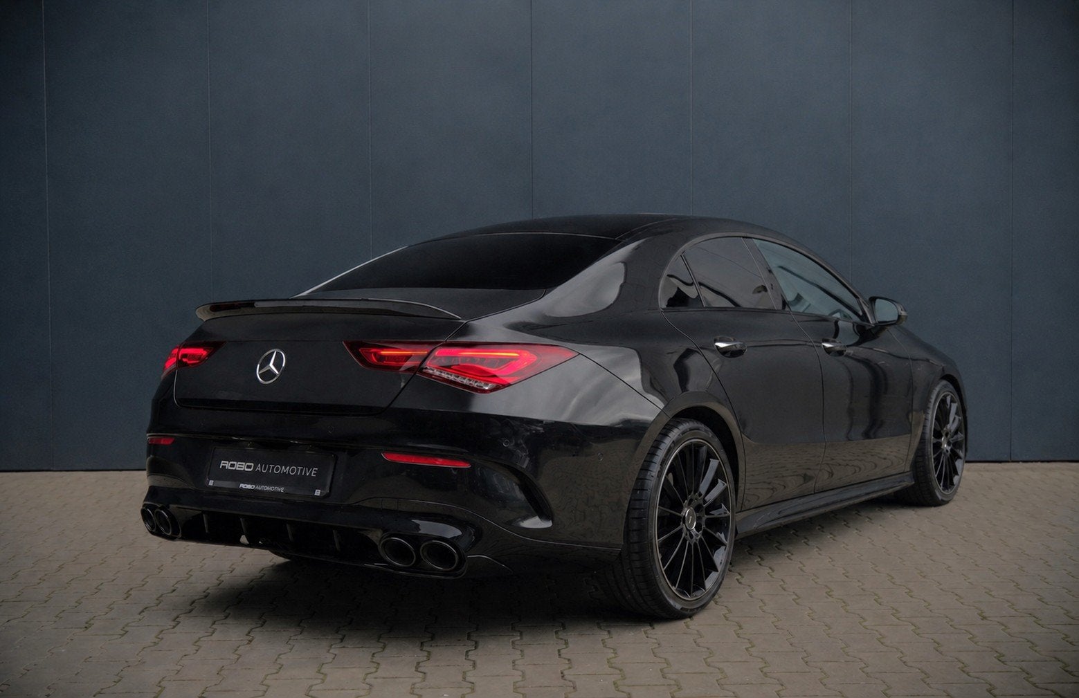 Mercedes-Benz CLA-Klasse 180 Business Solution AMG | Stoelve, CLA, Gebruikt, 4 cilinders, Zwart
