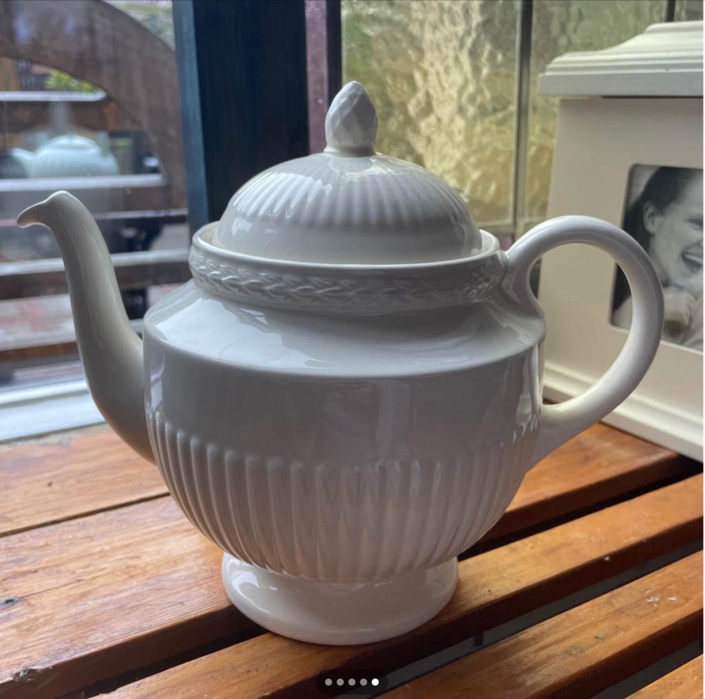 wedgwood Edme theepot, Ophalen, Overige typen, Zo goed als nieuw, Wedgwood