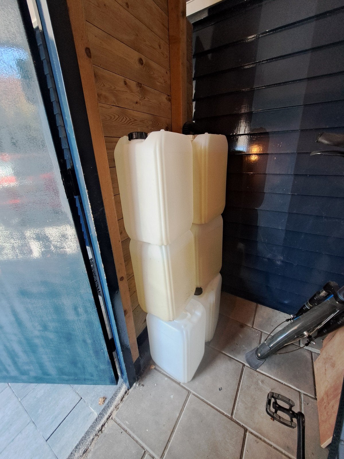 UN-gekeurde jerrycans voor brandstof, 6x25L, Ophalen, Gebruikt