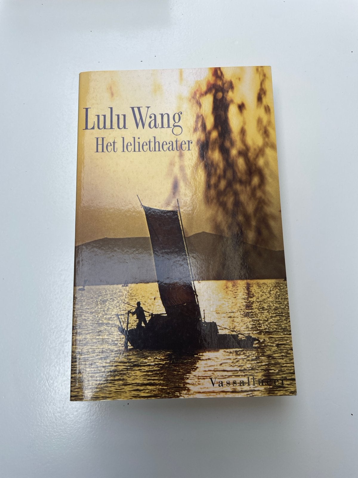 Lulu Wang - Het Lelietheater (Paperback), Ophalen of Verzenden, Gelezen, Nederland