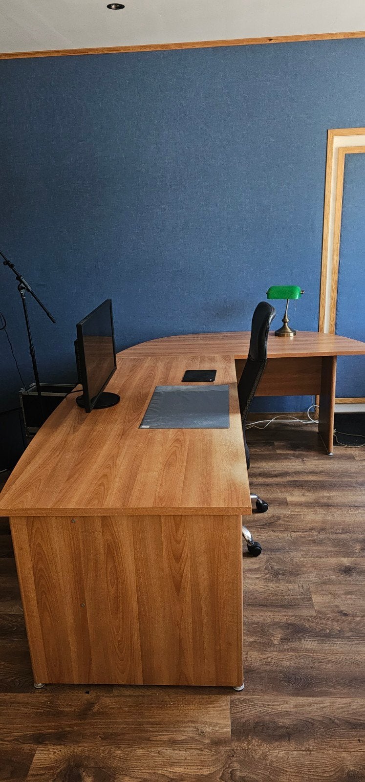 Ruim hoekbureau met ladeblok - Gebruikt, Huis en Inrichting, Bureaus, Ophalen, Gebruikt, Hout, Hoekbureau