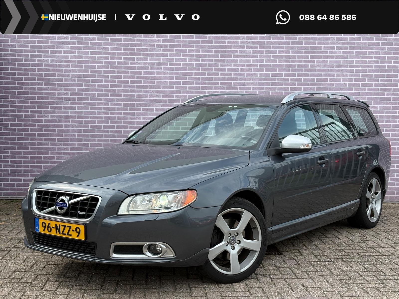 Volvo V70 2.0T R-Edition | Trekhaak | Stoelverwarming | Navi, Xenon verlichting, 4 cilinders, 203 pk, Zilver of Grijs