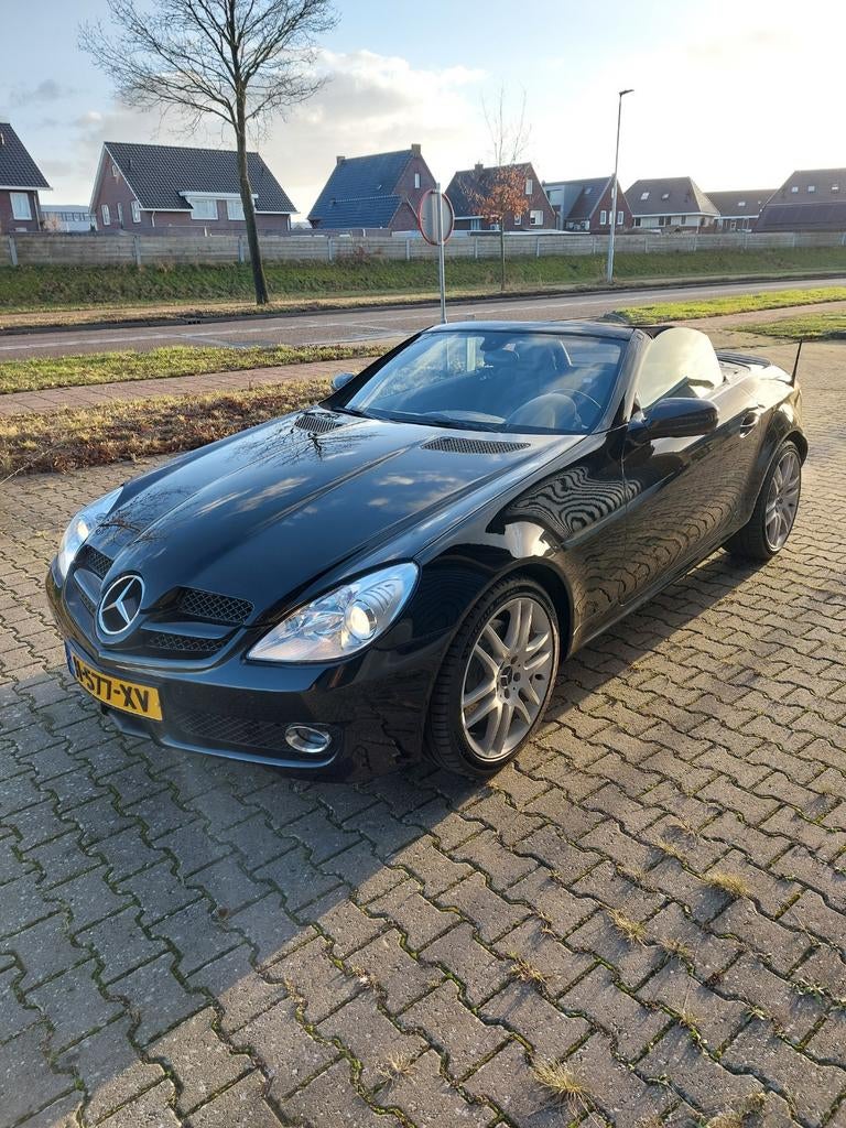 Mercedes-Benz SLK 1.8 Slk200 Kompr Roadster 2008 Zwart met., Auto's, Achterwielaandrijving, Open dak, Zwart, 4 cilinders