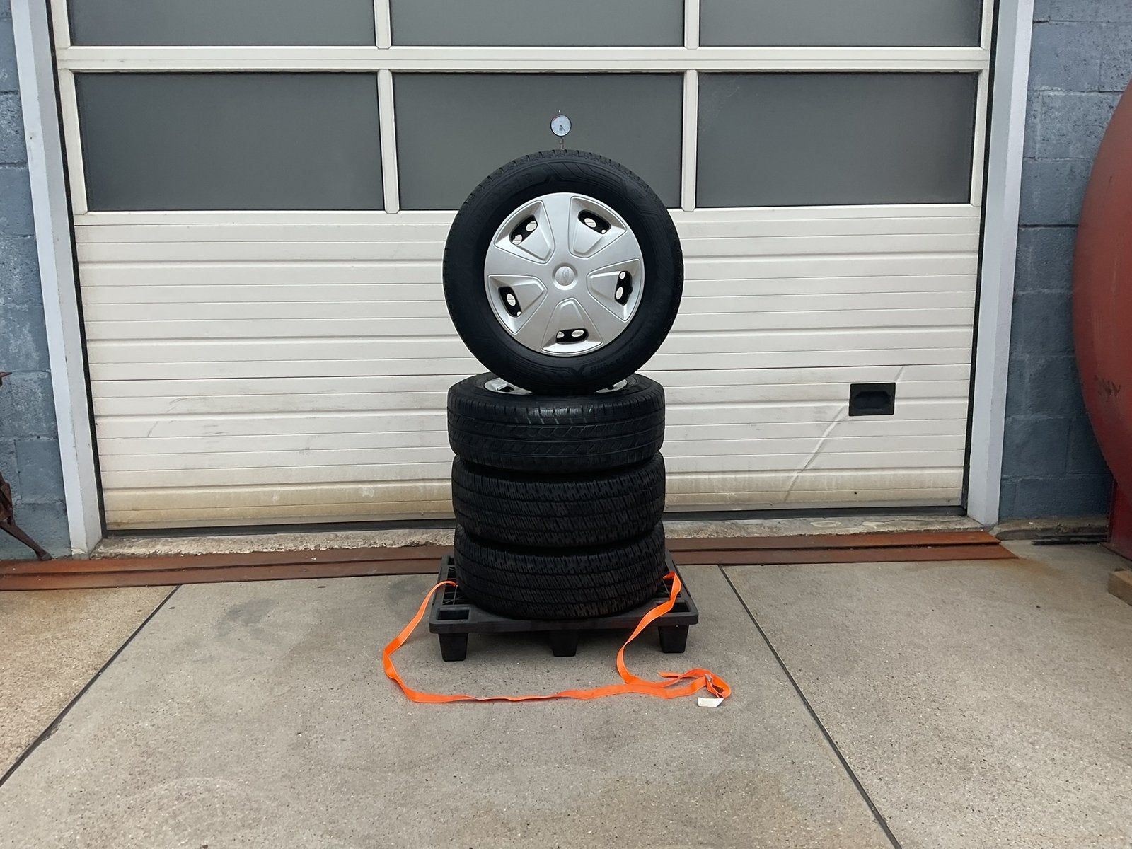 Ford - Transit  Custom  All - Season  Set. 215 - 65 - 16., Auto-onderdelen, Banden en Velgen, Ophalen, 16 inch, Banden en Velgen