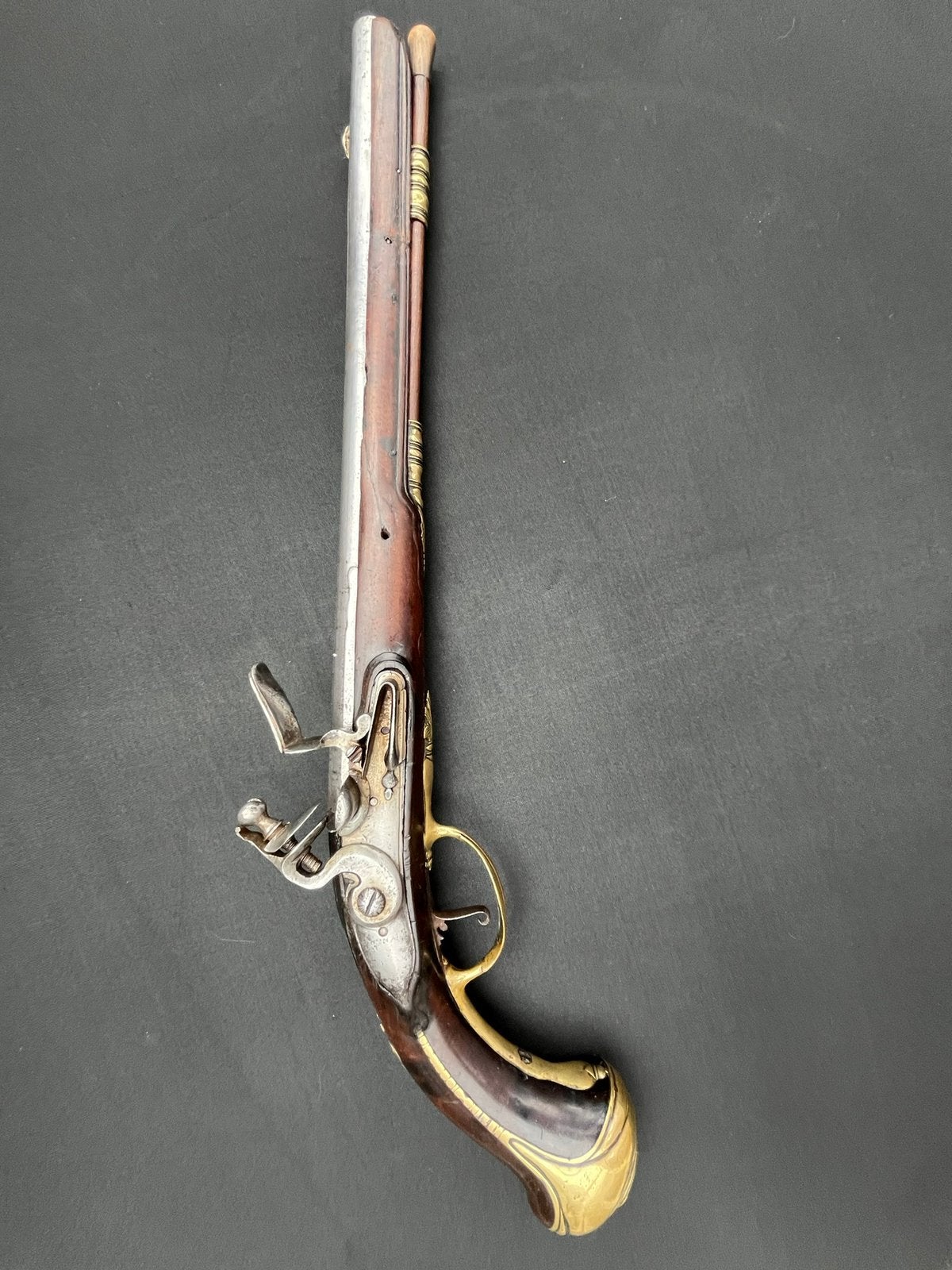 Antiek pistool , zeer groot Europees Ruiterpistool, Antiek en Kunst, Antiek | Overige Antiek, Ophalen of Verzenden
