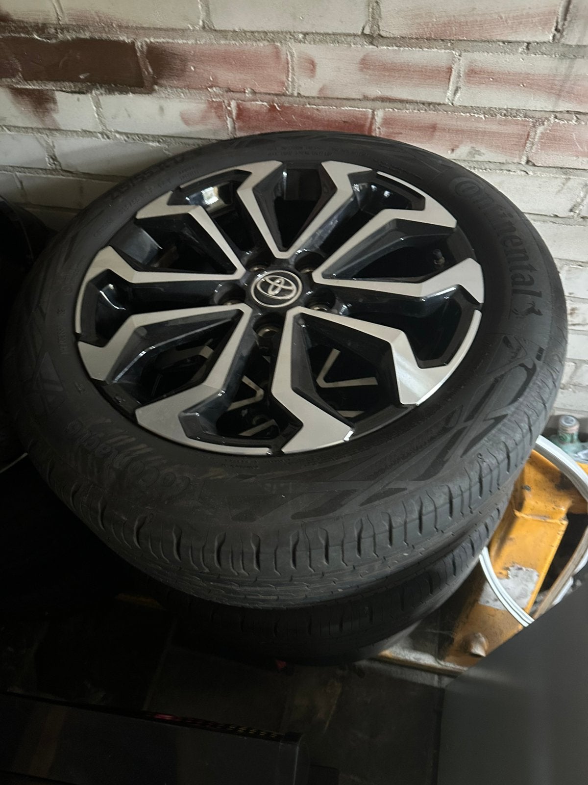 Toyota yaris cross velgen en zgan banden, Ophalen of Verzenden, Zo goed als nieuw