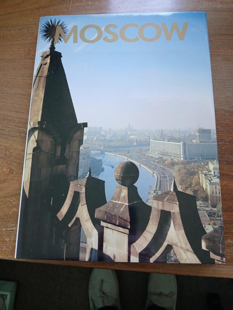 Exclusief Russisch fotoboek Moskou met kleurenfoto's, Ophalen of Verzenden, 20e eeuw of later, Gelezen, Europa