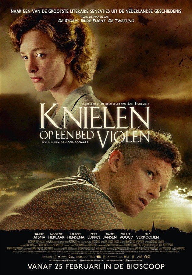 KNIELEN   OP   EEN   BED   VIOLEN      filmposter., Rechthoekig Staand, Verzenden, Nieuw, A1 t/m A3