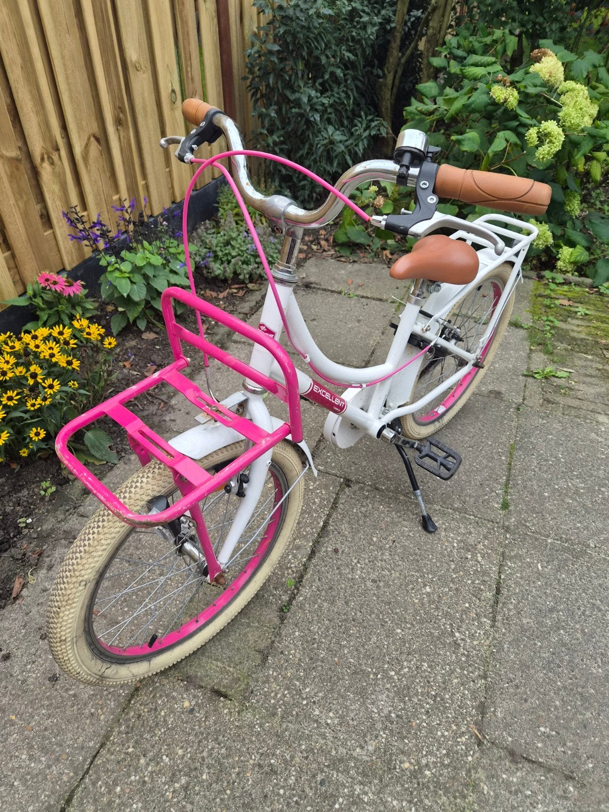 Volare Excellent kinderfiets - Wit/Roze 20 inch, Ophalen, Gebruikt, Velgrem, Volare