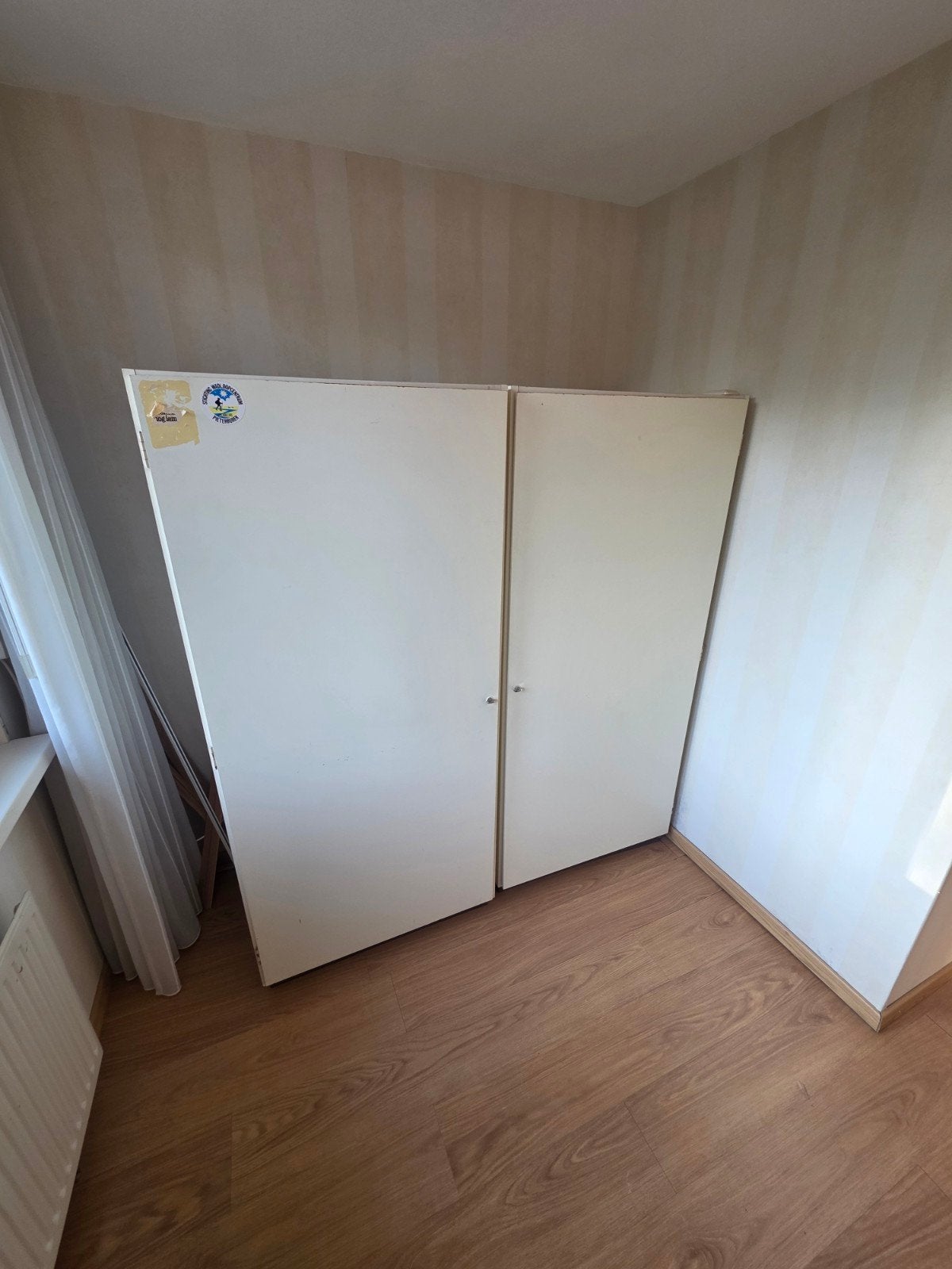 Praktische kastenwand met deuren en planken, Huis en Inrichting, Kasten | Kledingkasten, Ophalen, Gebruikt, 50 tot 100 cm, 150 tot 200 cm