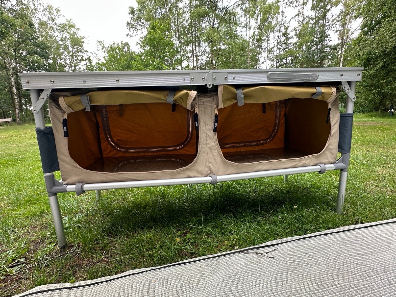 Defa, opvouwbaar campingkastje, Caravans en Kamperen, Kampeeraccessoires, Ophalen of Verzenden, Gebruikt