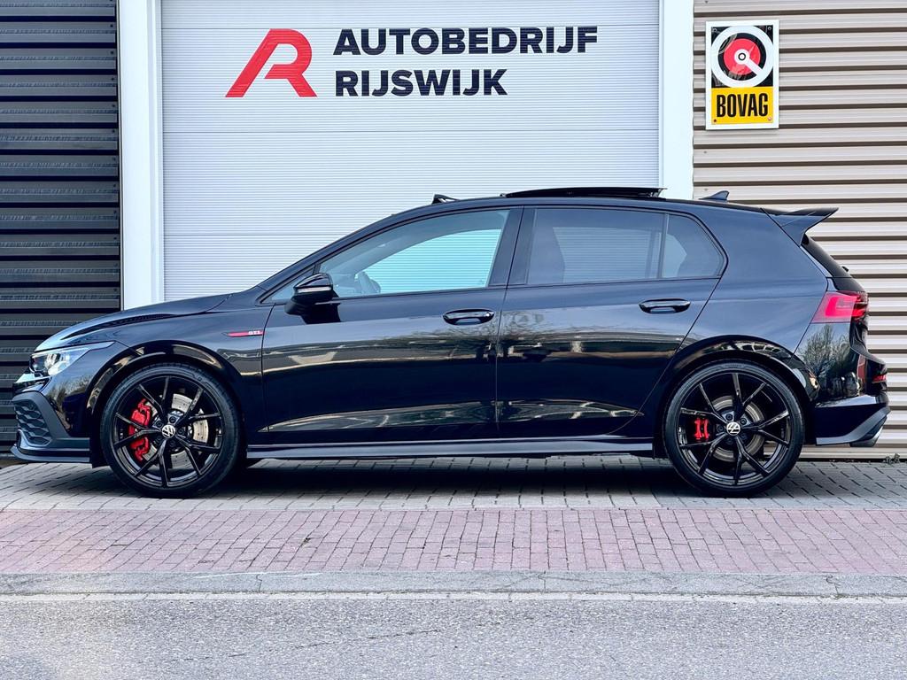 Volkswagen Golf 2.0 TSI GTI Clubsport Matrix/H&K/HuD/Pano, Auto's, Volkswagen, 12 maanden, 4 cilinders, Alcantara, Zwart