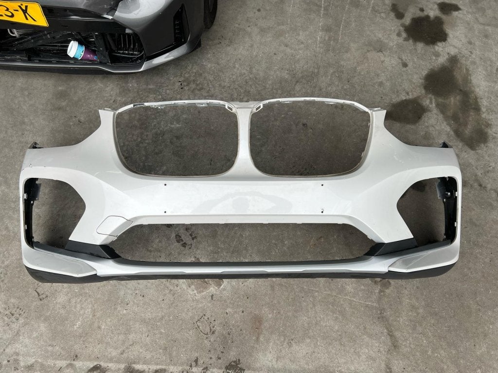 voorbumper x4 g02 pdc 2020-2023 wit, Gebruikt, Duitsland, Voor, Bmw