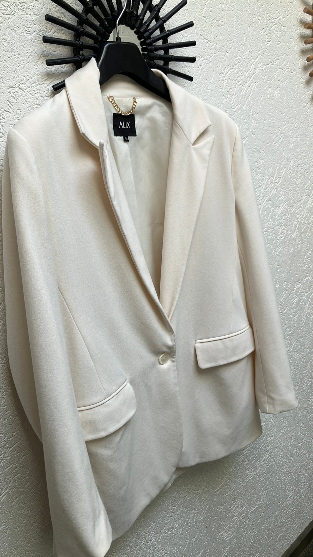 Roomwitte blazer Alix the Label M, Ophalen of Verzenden, Zo goed als nieuw, Zwart