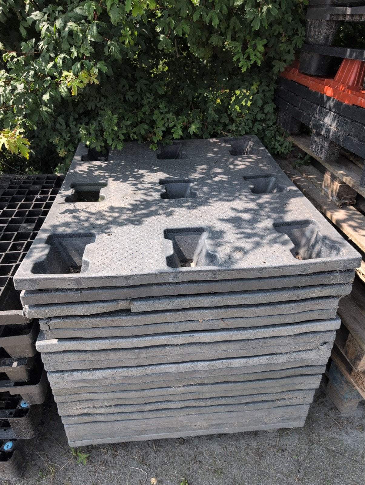 Kunststof pallets 120x 100, Kunststof, Zwart, Ophalen of Verzenden, 15 m² of meer