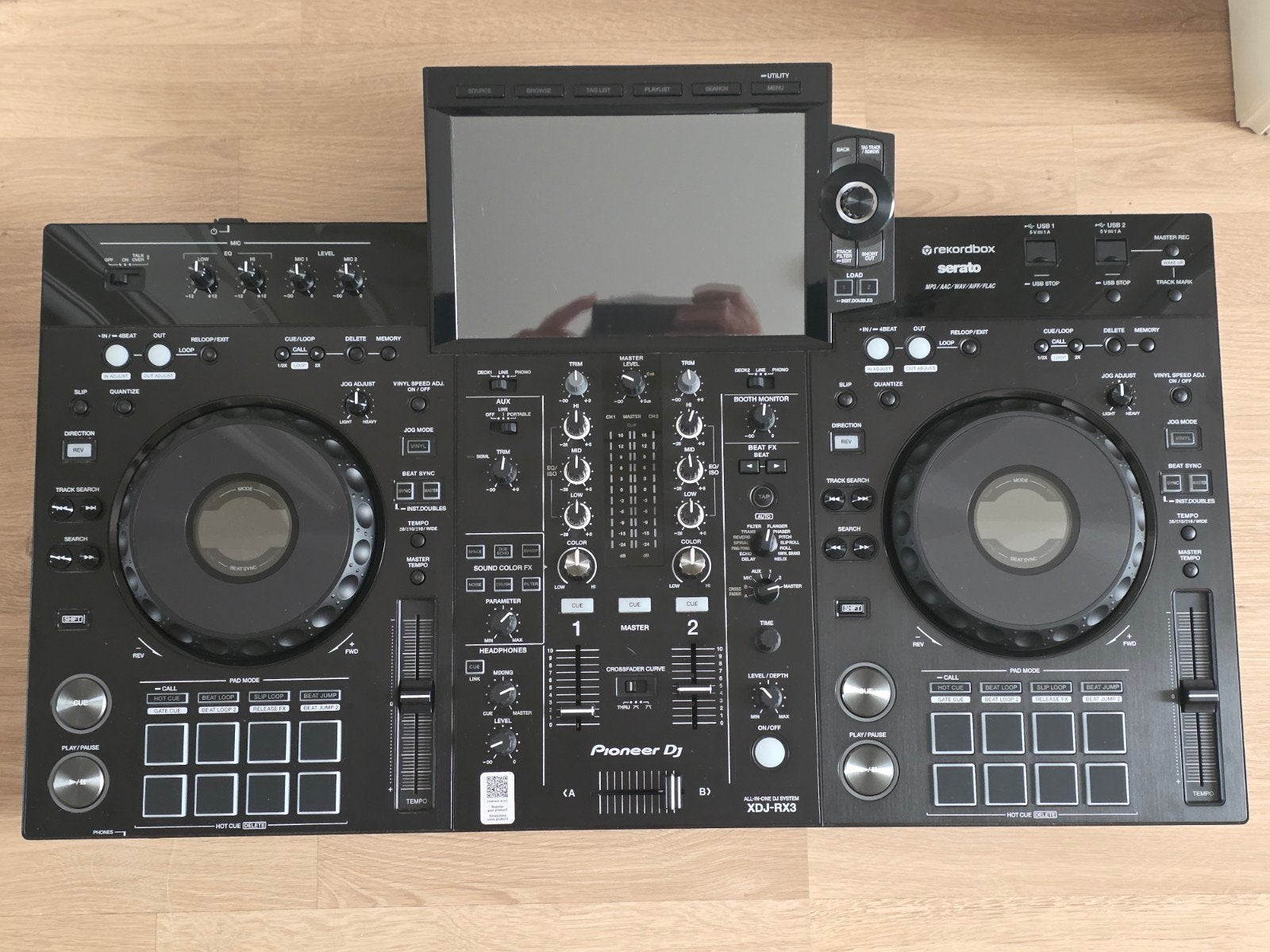 Pioneer XDJ-RX3 en Pioneer VM80 monitors, Ophalen, Zo goed als nieuw, Pioneer