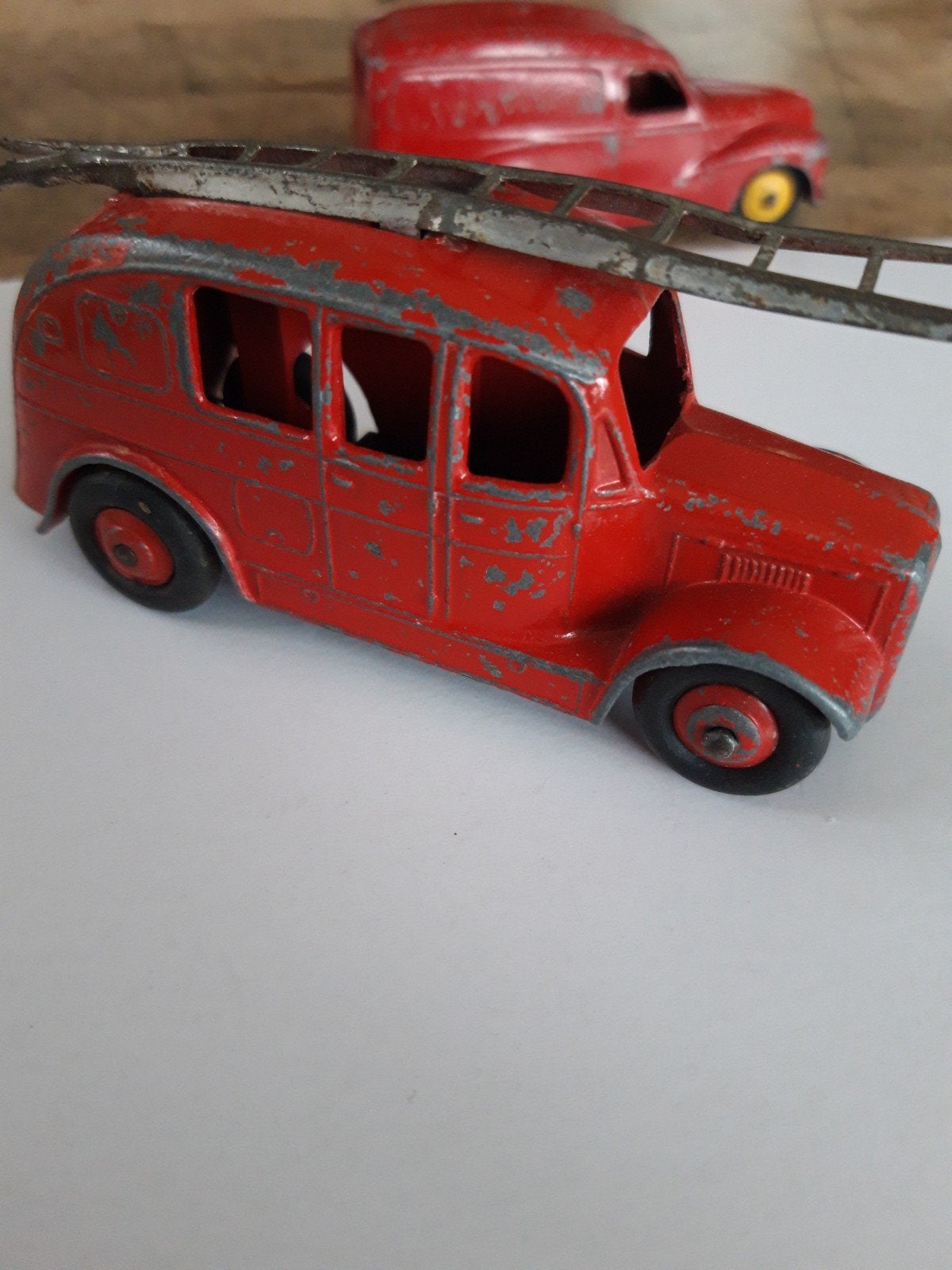 Streamline Fire Engine , Dinky Toys 250, Ophalen of Verzenden, Gebruikt, Bus of Vrachtwagen, Dinky Toys