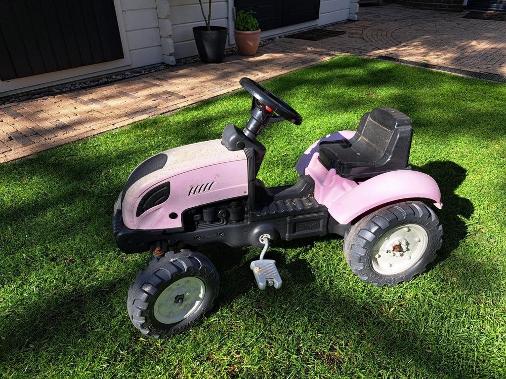 Roze Kindertractor met Pedalen - Gebruikt, Kinderen en Baby's, Speelgoed | Buiten | Voertuigen en Loopfietsen, Ophalen, Gebruikt