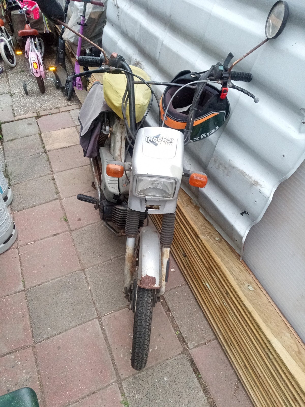 Tomos Quadro Snorfiets - Opknapper, Fietsen en Brommers, Ophalen, Gebruikt, Maximaal 25 km/u, Quadro