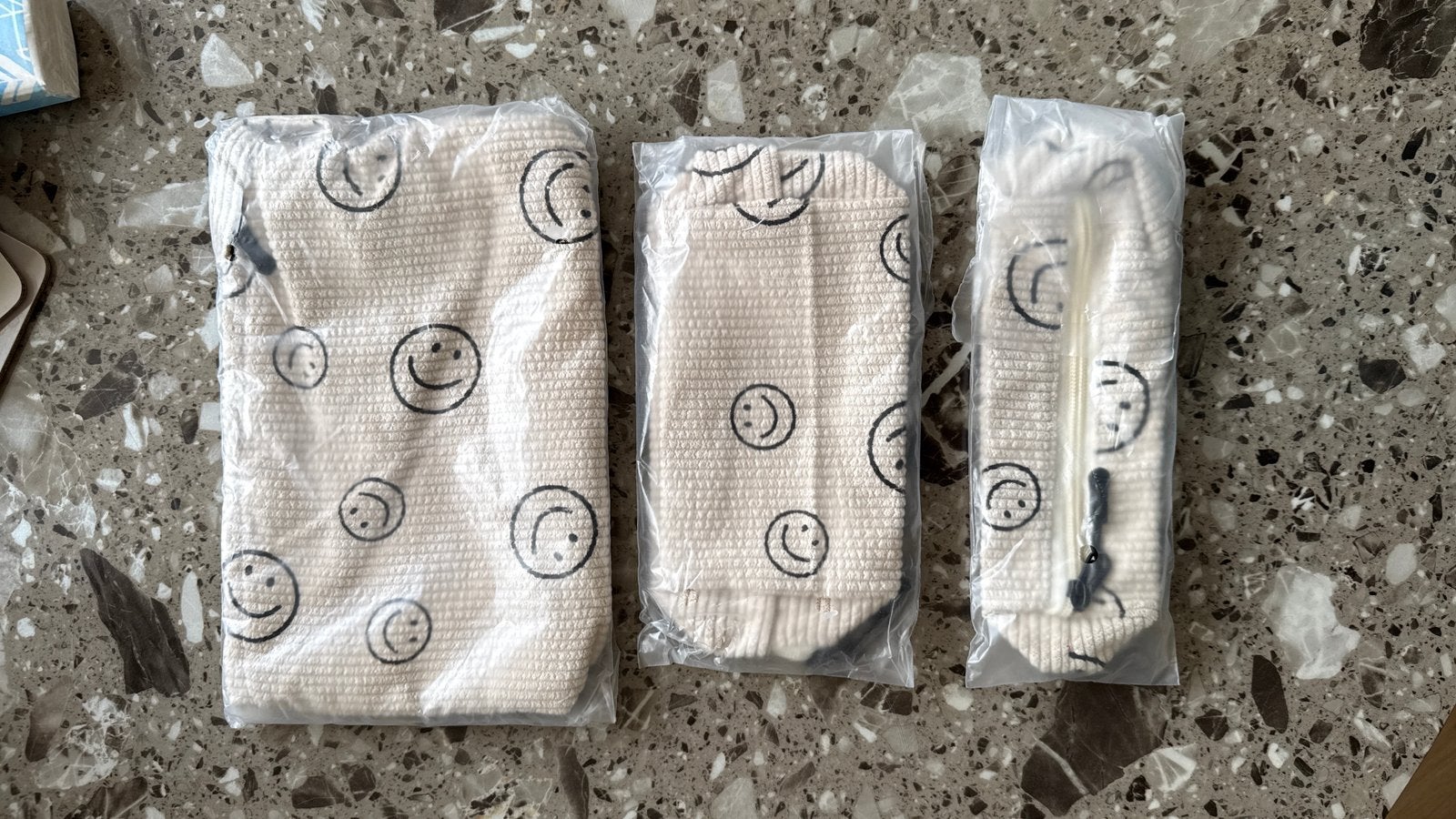 Set van 3 smiley face etuis, Ophalen of Verzenden, Nieuw