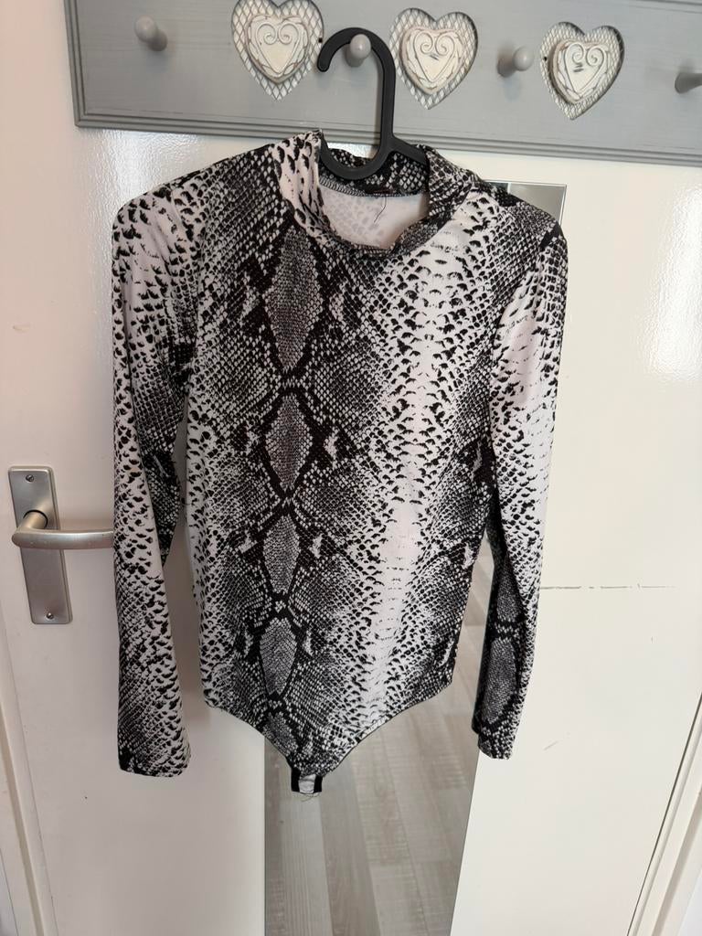 Body maat M, Kleding | Dames, Ophalen of Verzenden, Zo goed als nieuw, Zwart, Zonder mouw