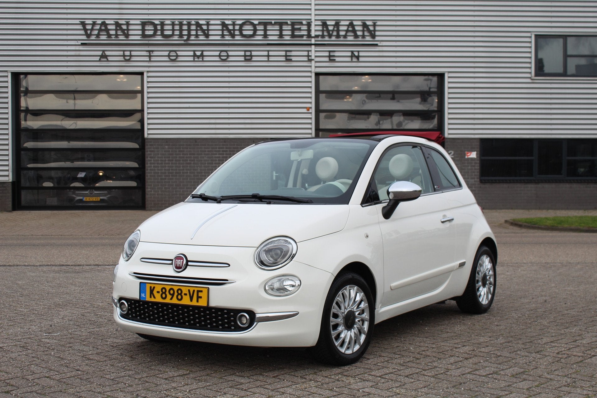 Fiat 500C 0.9 TwinAir Lounge / Navigatie / PDC / 15" LMV, Auto's, Gebruikt, Wit, Bedrijf, Handgeschakeld