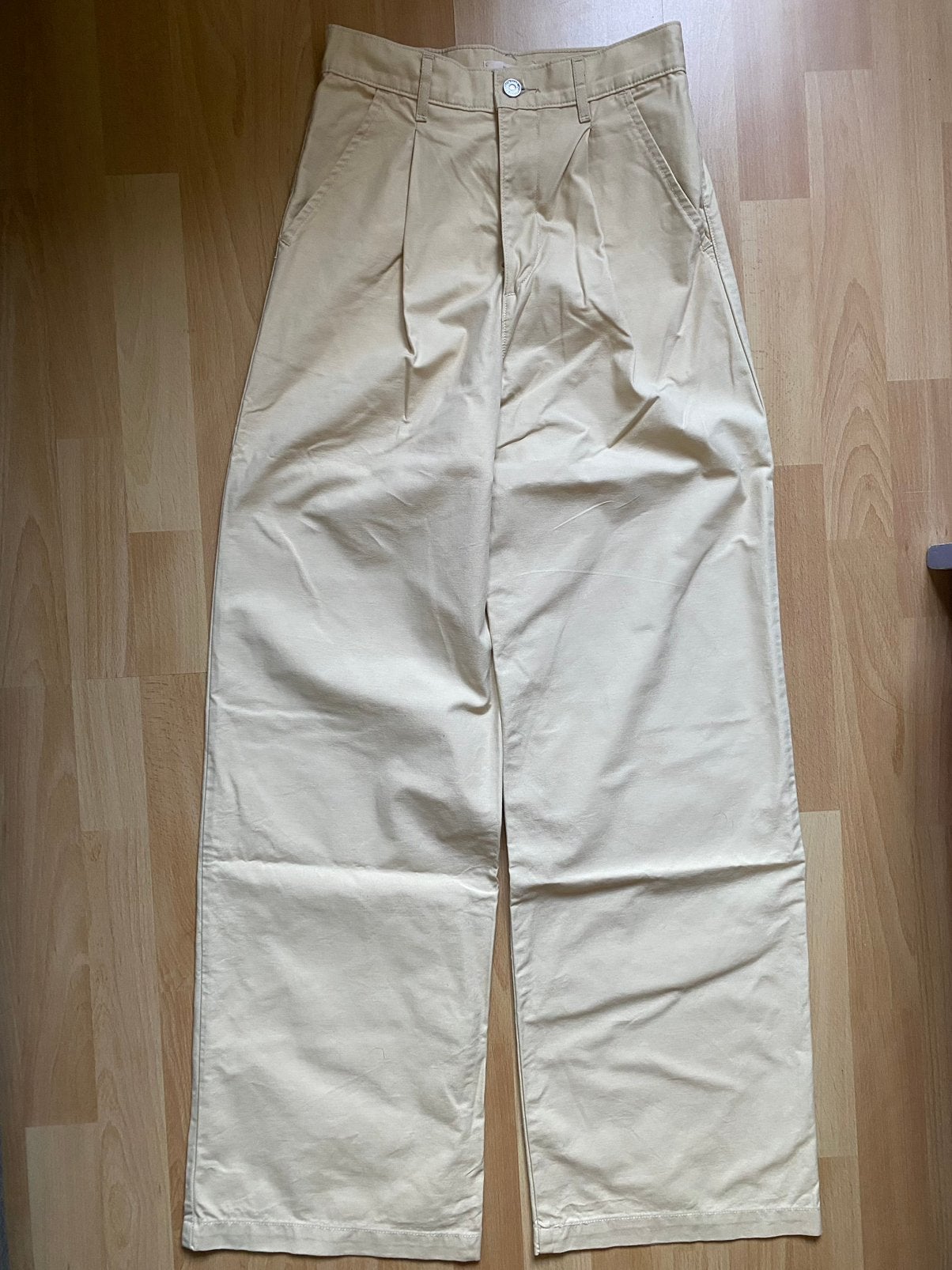 Beige High Loose broek van Levi’s maat 26, Beige, Ophalen of Verzenden, Zo goed als nieuw, Maat 34 (XS) of kleiner