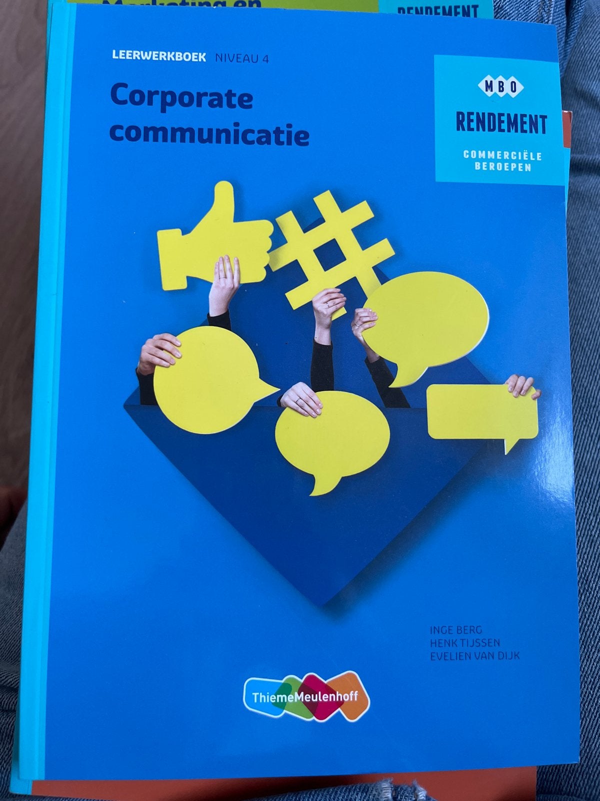 Inge Berg - Leerwerkboek niveau 4, Ophalen of Verzenden, Zo goed als nieuw, Inge Berg; Henk Tijssen, Nederlands