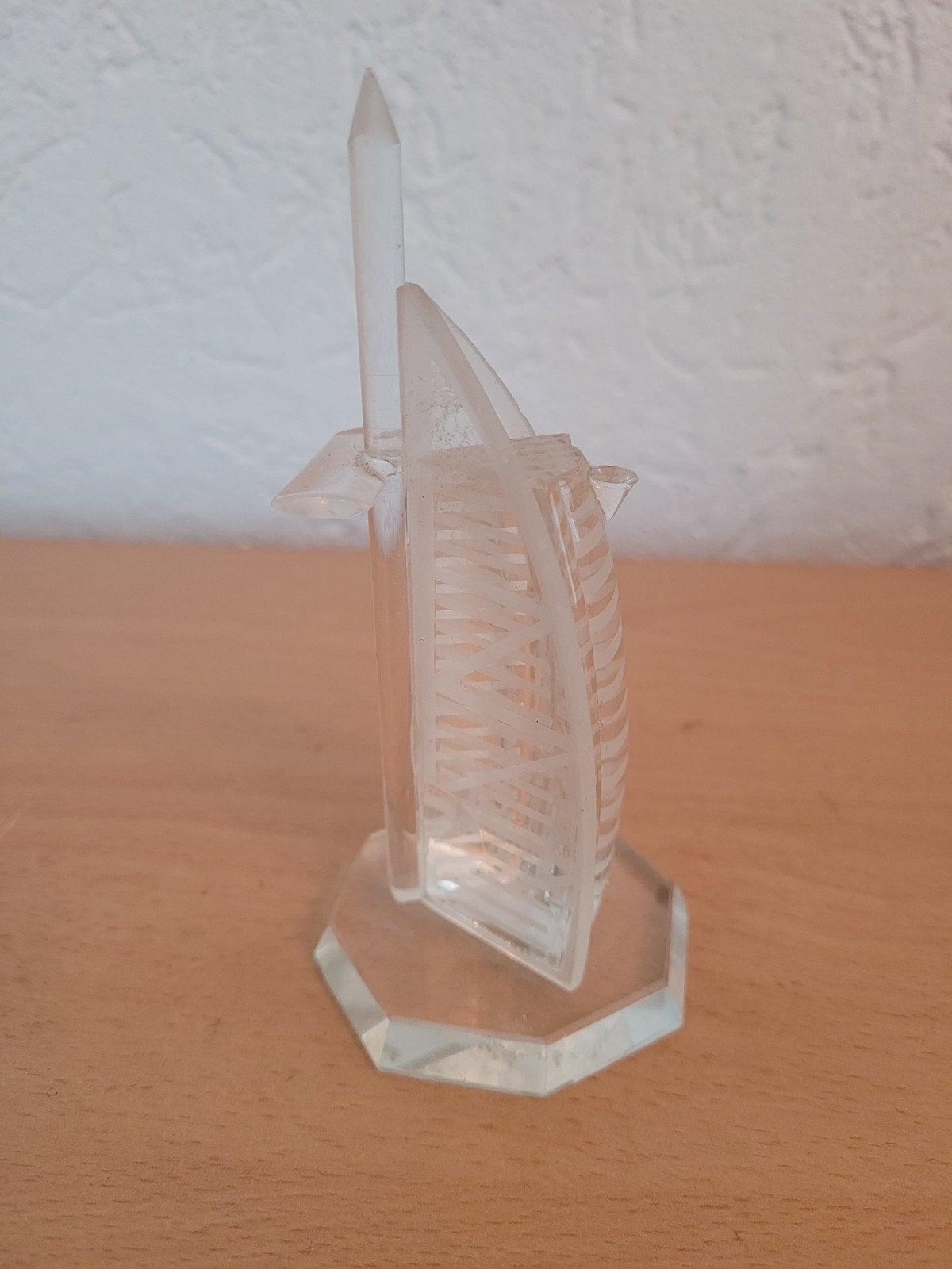 Burj Al Arab miniatuur van acrylglas, Ophalen of Verzenden, Zo goed als nieuw, Overige typen