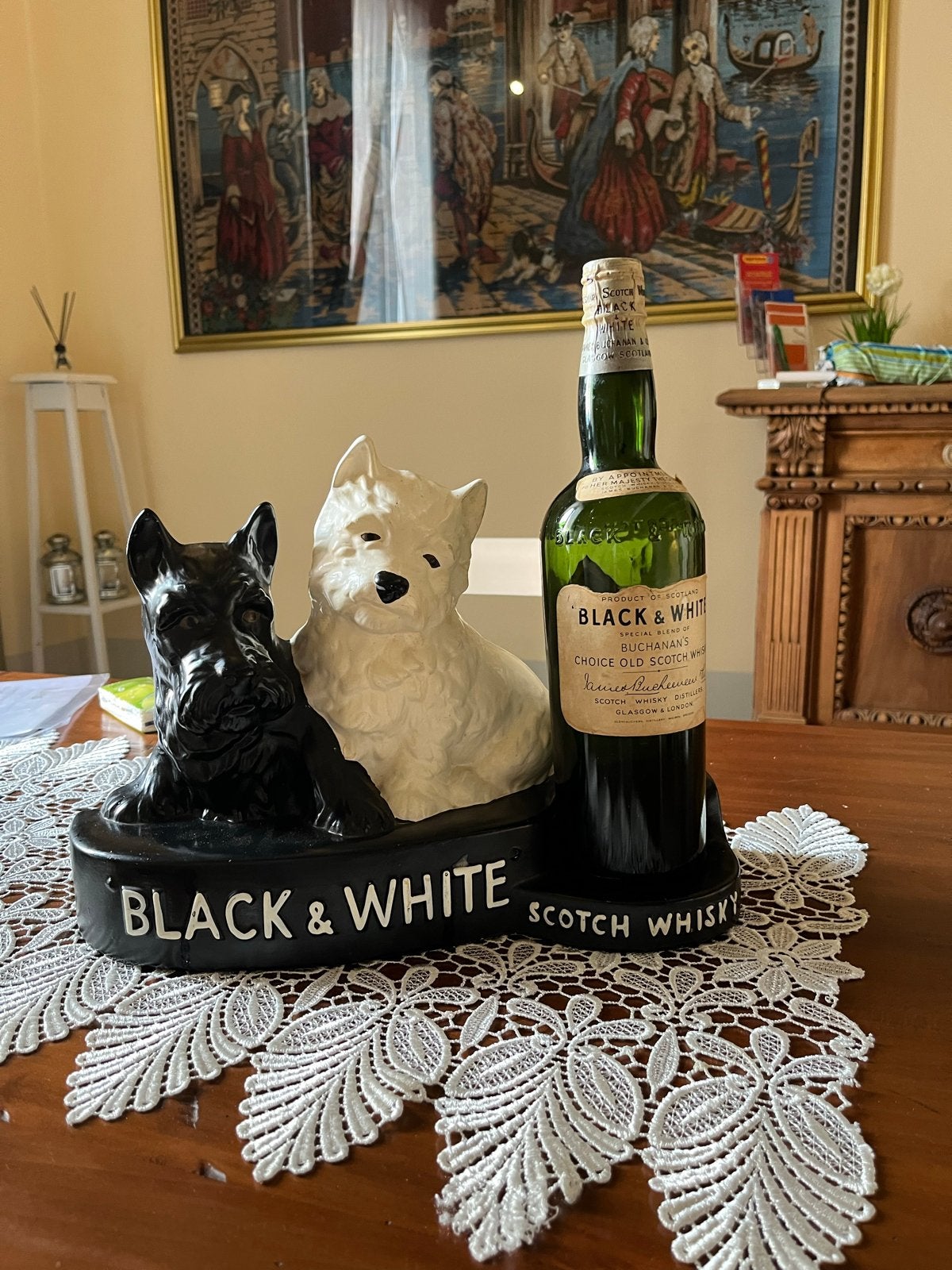 Black & white reclame beeld, Ophalen