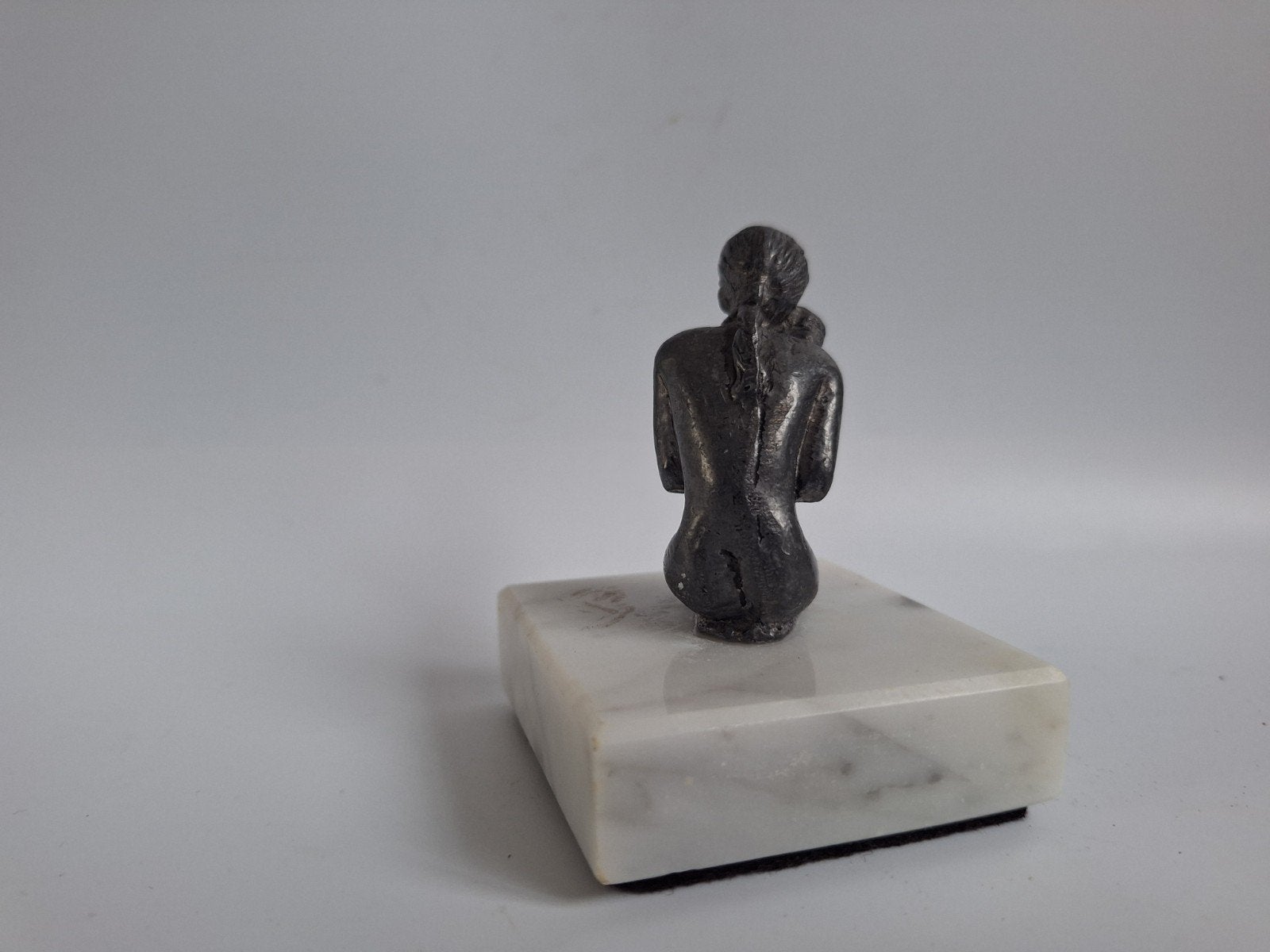 Mooi beeldje Corry Ammerlaan "Moeders voor moeders ", Verzamelen, Ophalen of Verzenden
