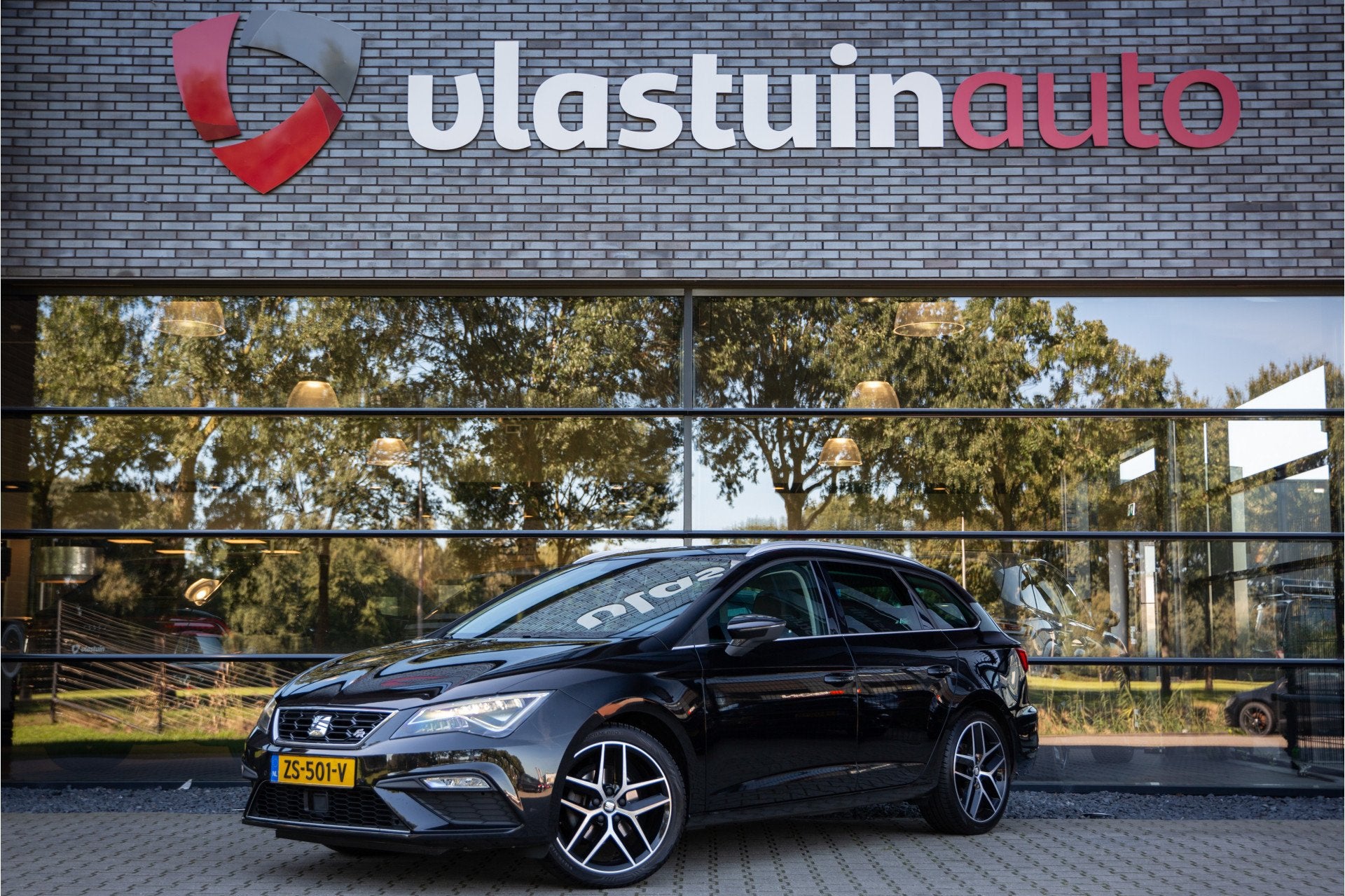 SEAT Leon ST 1.5 TSI FR Business Intense , Pano Beats, Adap., Auto's, Voorwielaandrijving, Stof, 4 cilinders, Leon