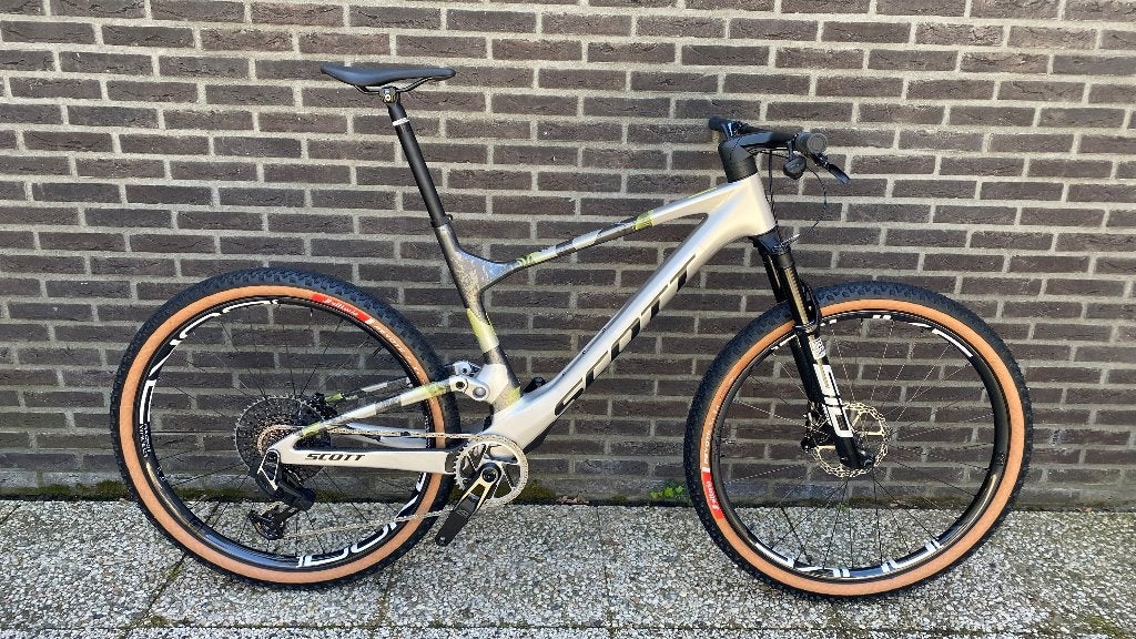 Scott Spark RC Worldcup HMX Carbon, Fietsen en Brommers, Fietsen | Mountainbikes en ATB, Fully, Zo goed als nieuw, Schijfrem, 53 tot 57 cm