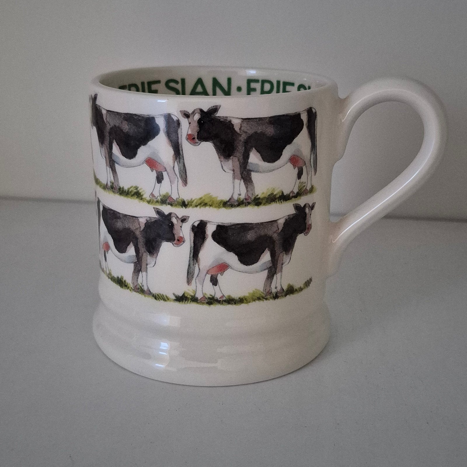 Emma Bridgewater mok 0.5 1/2pt Friesian Cow koe nieuw, Nieuw, Emma Bridgewater, Overige stijlen, Aardewerk