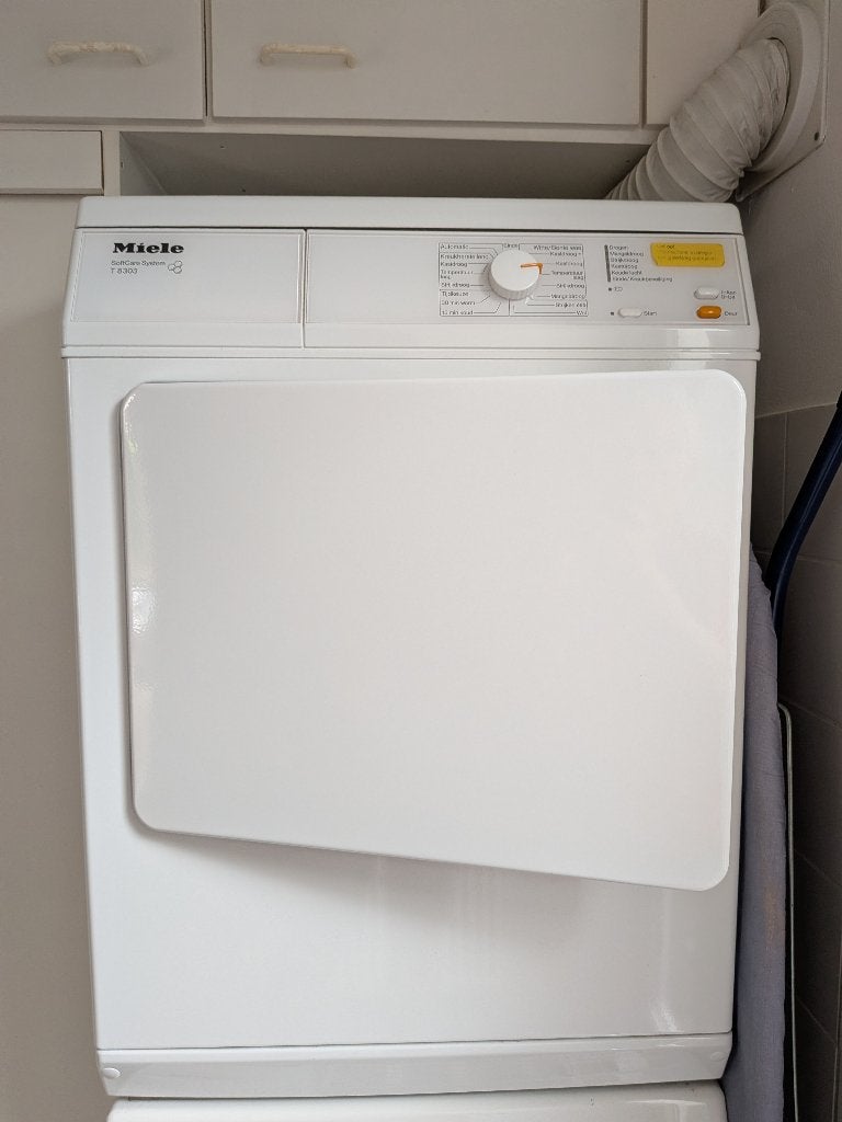 Miele T8303 Luchtafvoerdroger met afvoerslang, Gebruikt, Luchtafvoer, 4 tot 6 kg, Anti-kreukfase