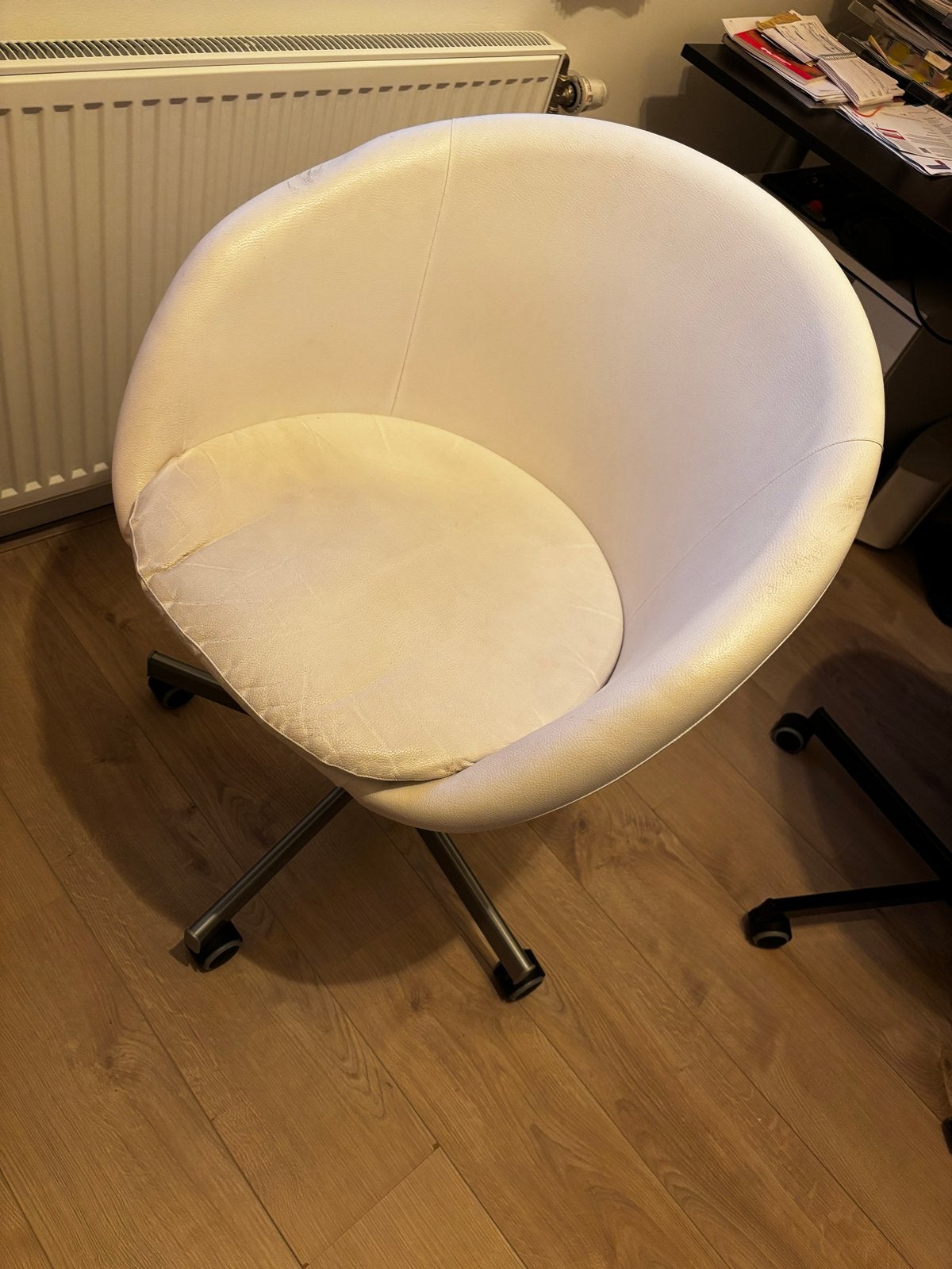 Ikea bureaustoel wit met wielen, Huis en Inrichting, Bureaustoelen, Ophalen, Gebruikt, Wit, Bureaustoel