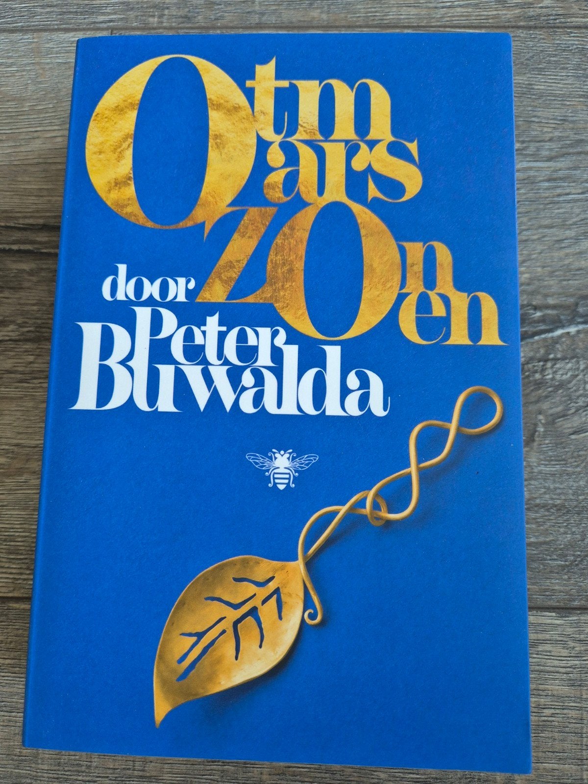 Otmars Zonen - Peter Buwalda (Hardcover), Ophalen of Verzenden, Zo goed als nieuw, Peter Buwalda, Nederland