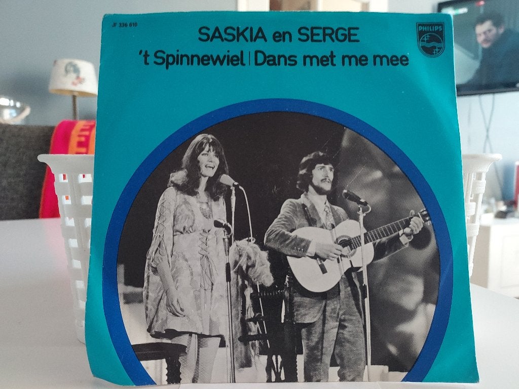 7" Single Saskia & Serge - Het Spinnewiel / Dans Met Me Mee, Gebruikt, 7 inch, Ophalen of Verzenden, Overige typen