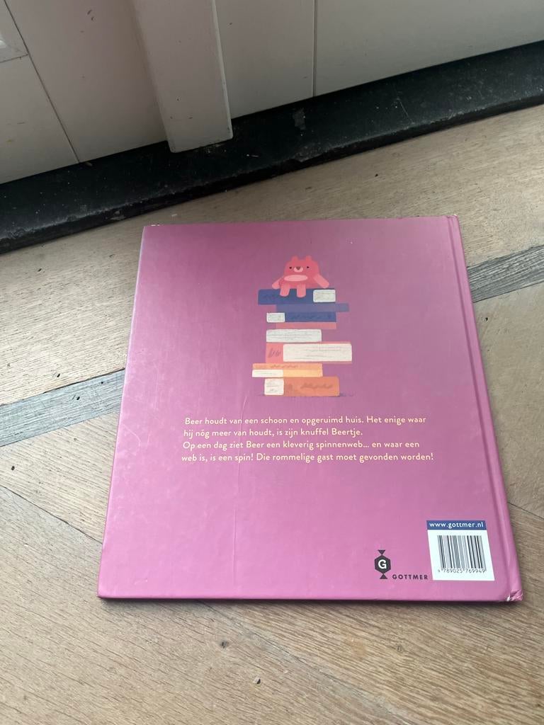 Binnen geen spinnen! - Jacob Grant (Kinderboek), Boeken, Ophalen of Verzenden, Zo goed als nieuw, Fictie algemeen
