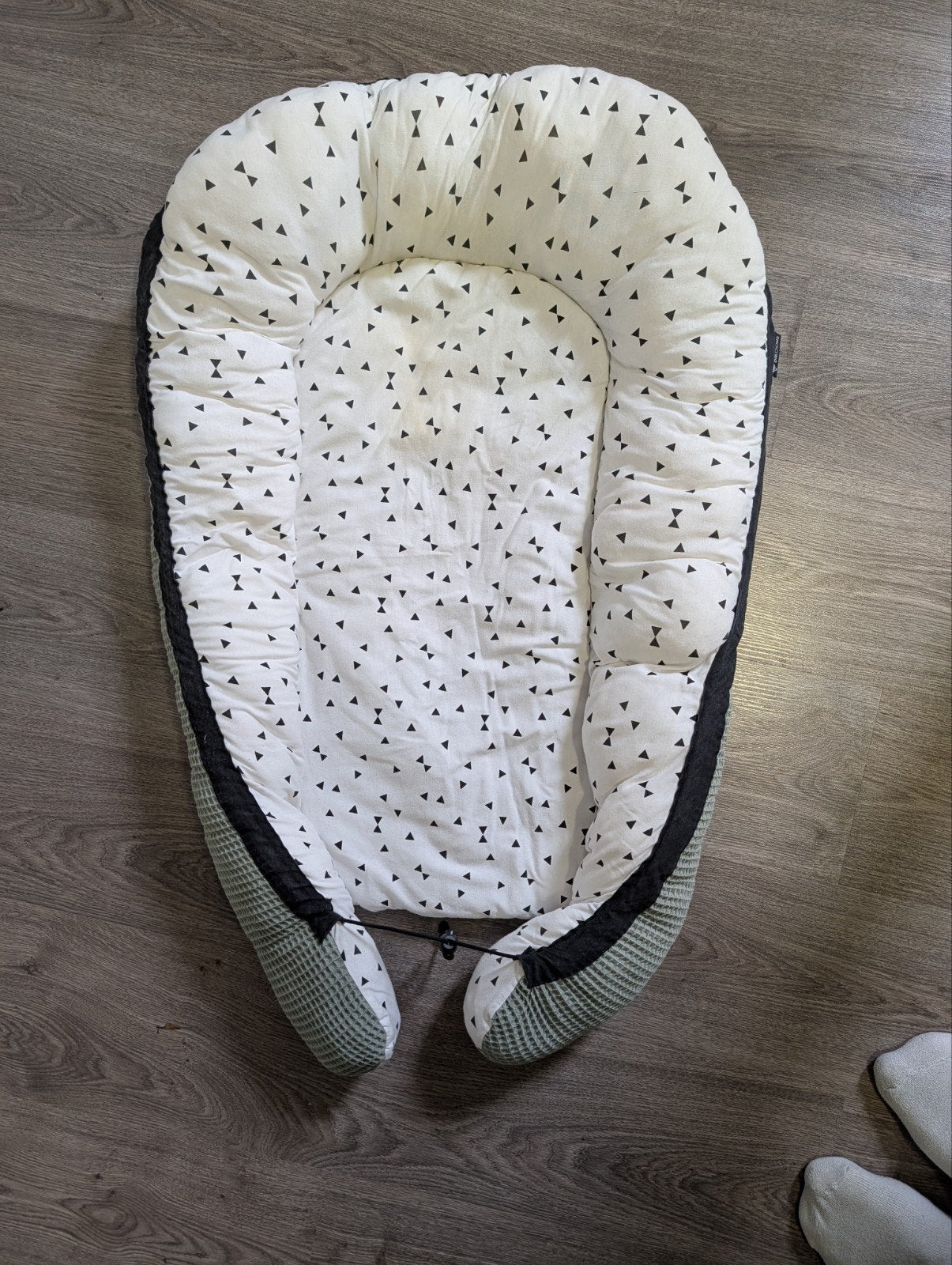 Babynestje met wafelstof en driehoekjespatroon, Ophalen, Gebruikt