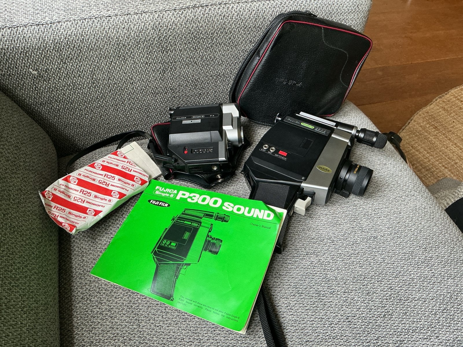 Vintage Fujica P300 Sound Super 8 Camera met accessoires, Ophalen of Verzenden, 8mm, Camera