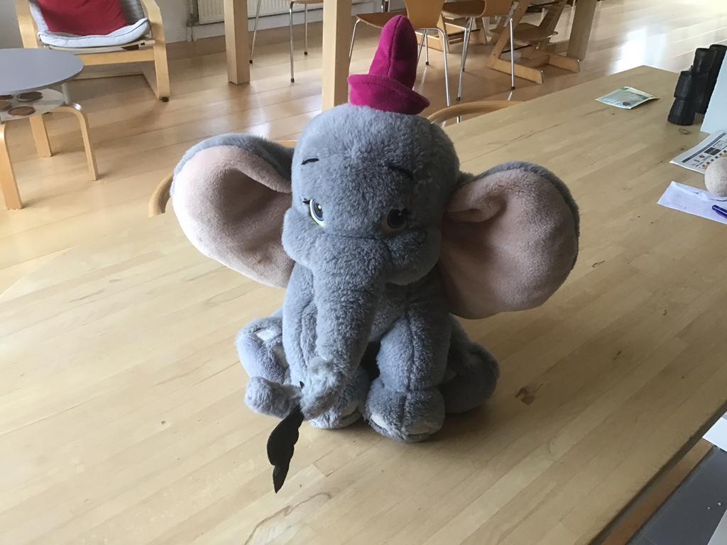 Knuffel Dombo 45 cm, Kinderen en Baby's, Ophalen of Verzenden, Overige typen